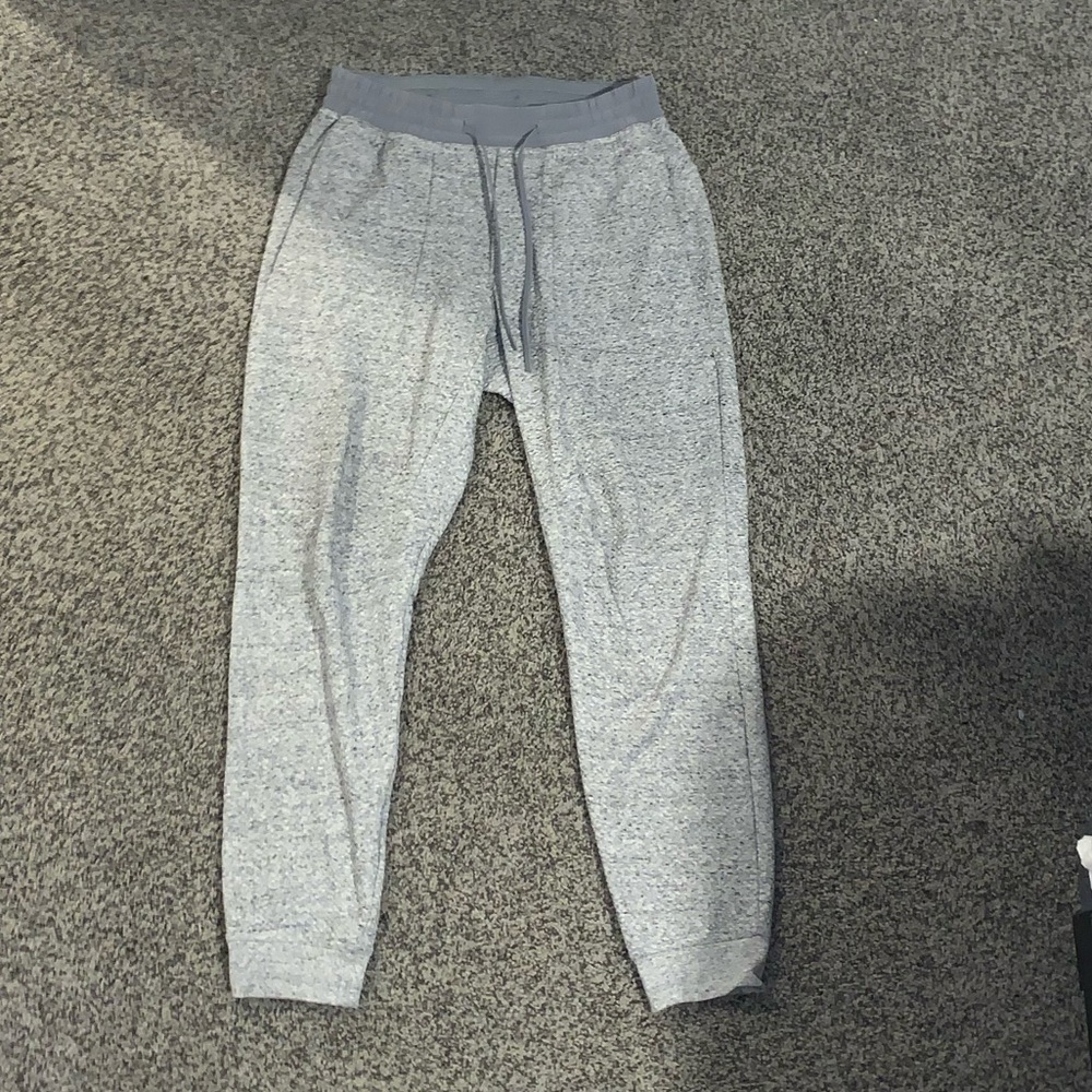 Lulu lemon At Ease jogger 29”